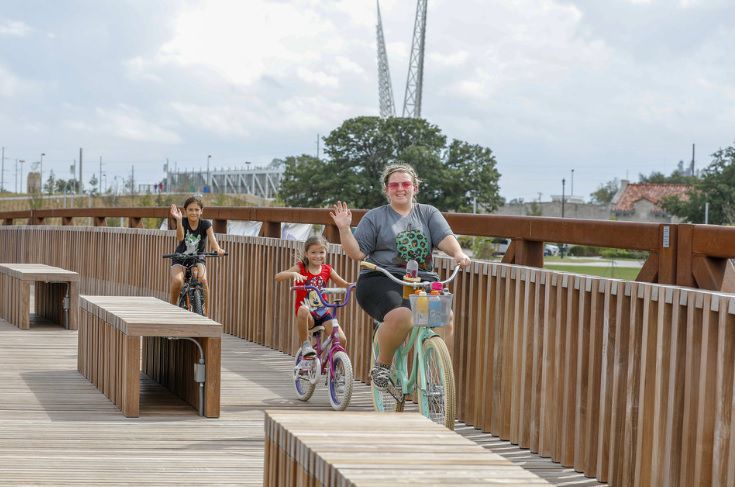 Are motorized scooters allowed at Oklahoma City's Scissortail Park?